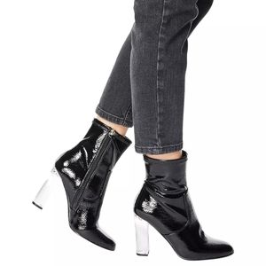 Steve Madden Eminent Booties